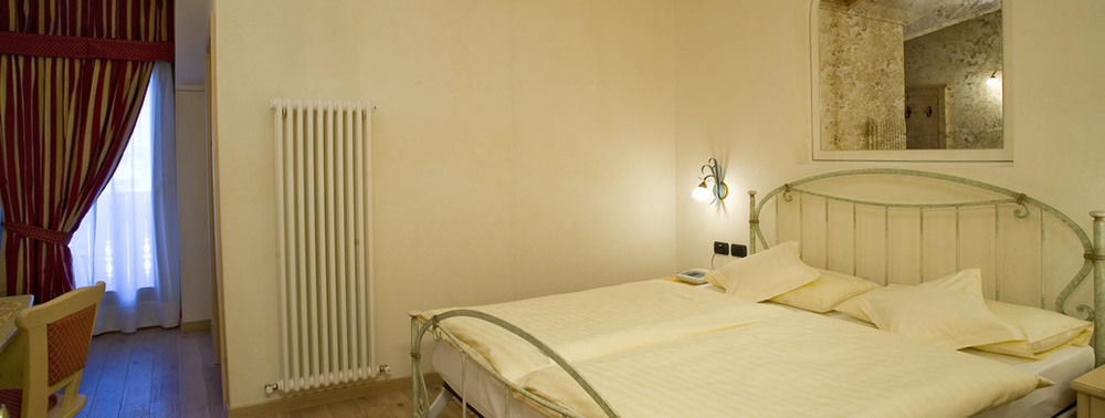 Hotel Ristorante Cassana 리비뇨 외부 사진